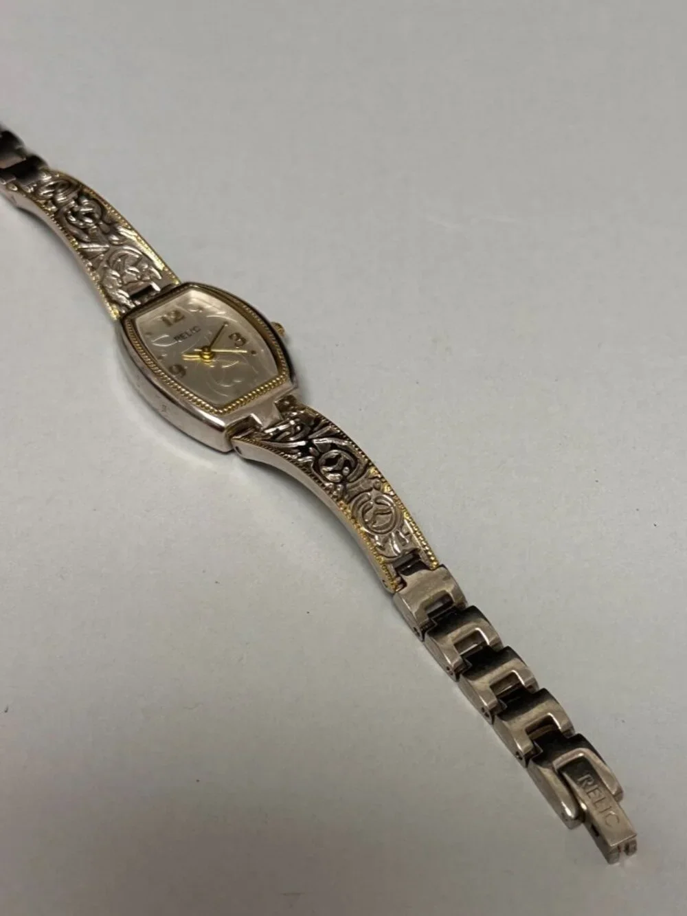 3/$30 Relic Watch Women Silver Gold Two Tone Floral Embossing New Battery 6